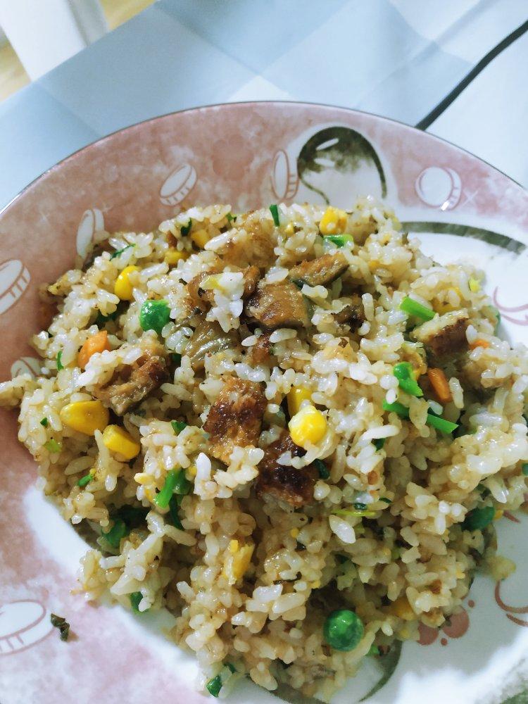 鳗鱼炒饭
