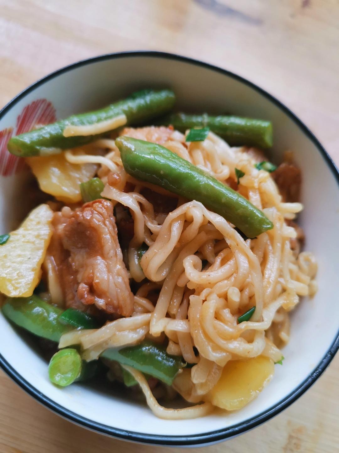 豆角焖面