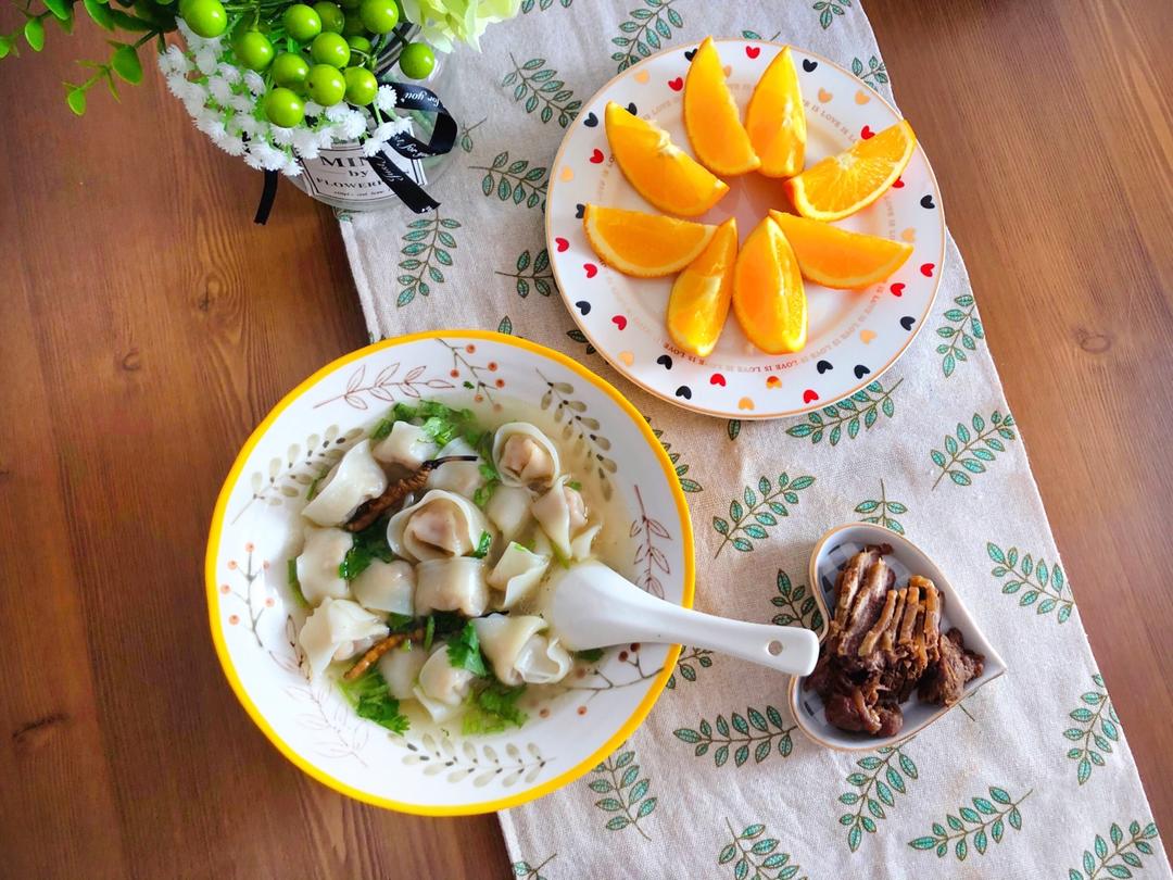 胡萝卜鲜肉小馄饨（宝宝辅食）