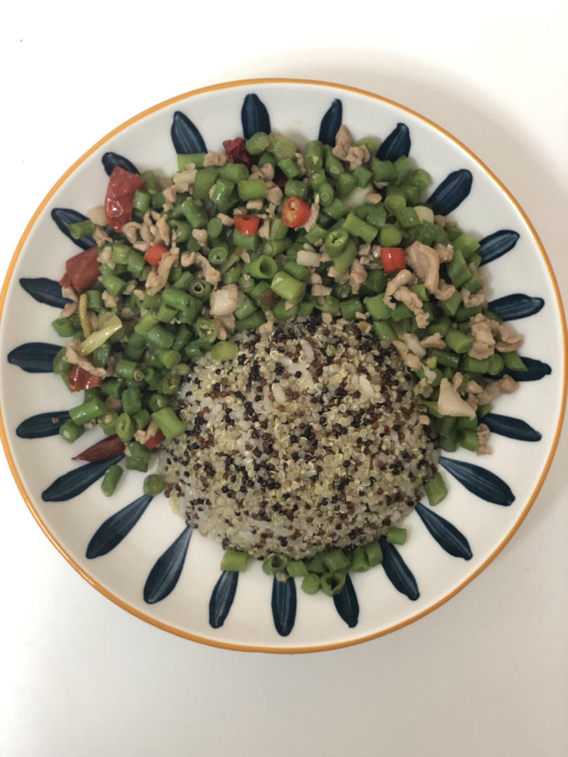 香辣肉末炒豆角 Hot Chili Beans with Pork Mince