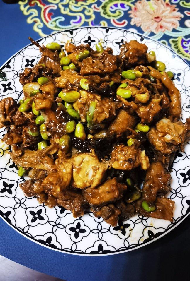 毛豆米烧鸡-3块钱的毛豆米搭配17块钱的童子鸡，竟然是一道下酒又下饭的家常菜，袁姗姗学一次就学会了