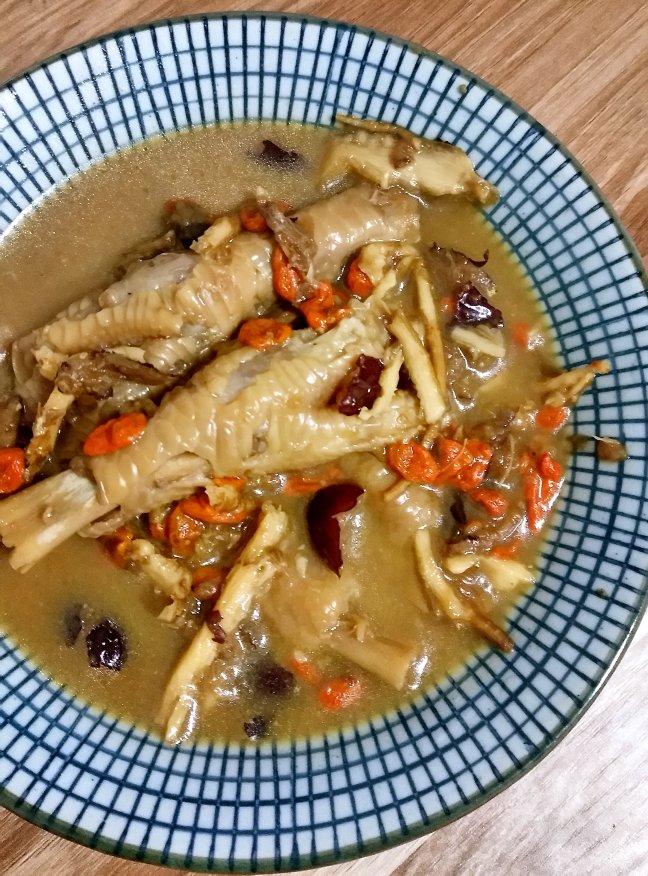 饭饭fann做的当归鸡爪