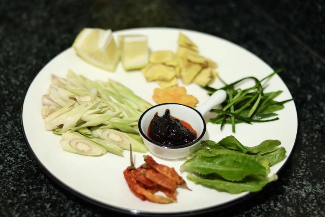 被夸爆的冬阴功汤【泰国学厨】超级好操作！