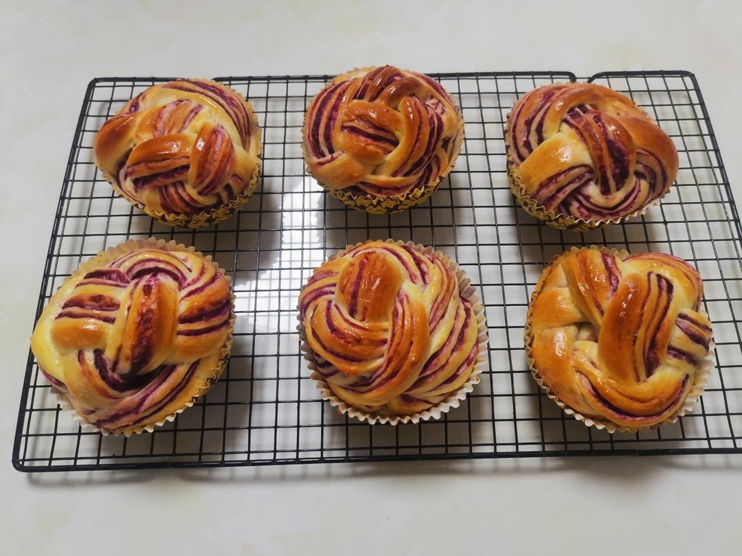 紫薯绣球小面包