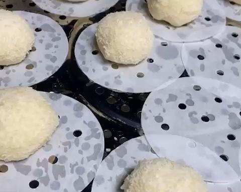 椰蓉奶香包