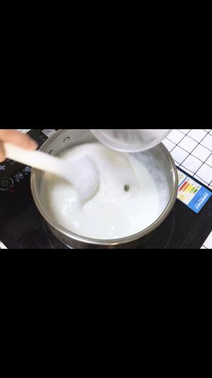 超香外酥里嫩的炸牛奶的做法 步骤4