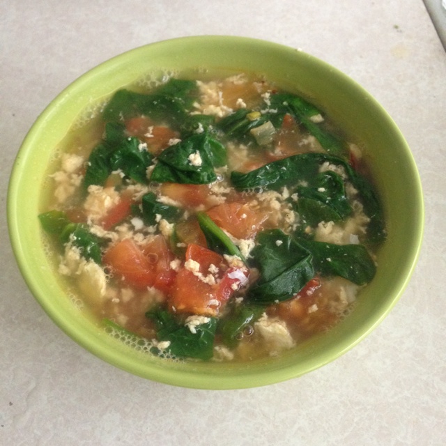 番茄鸡蛋菠菜汤