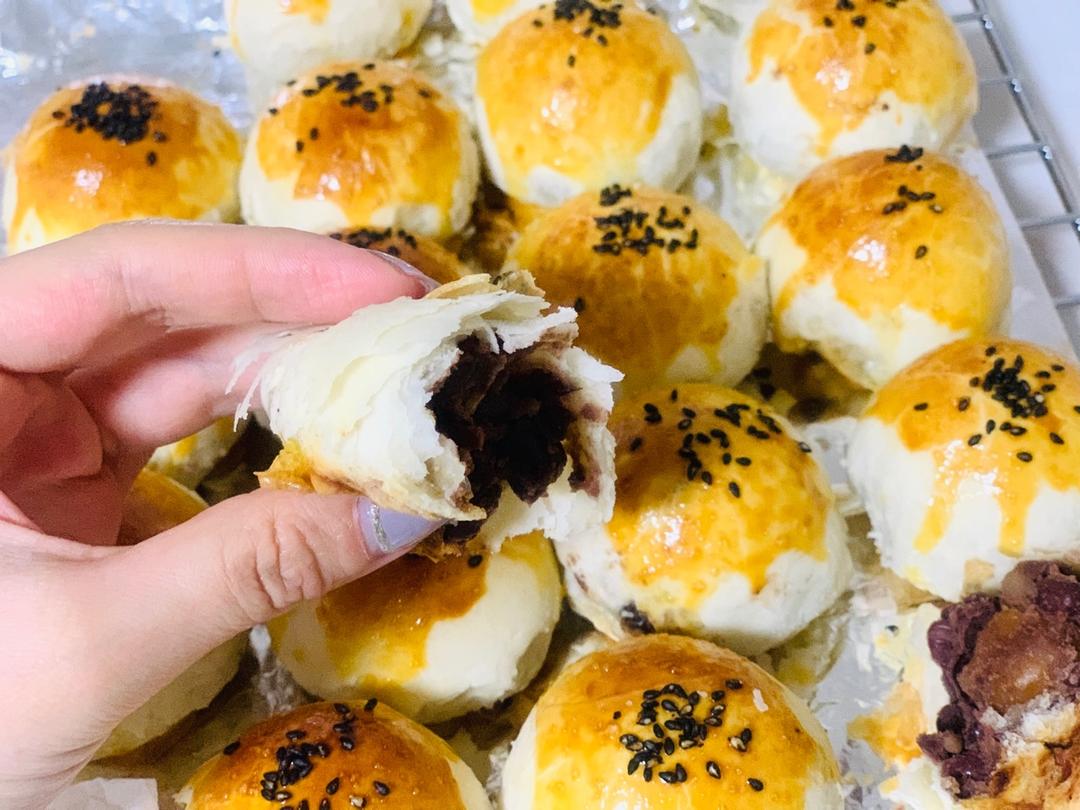 ㊙️网红麻薯肉松蛋黄酥🔥，好吃到爆‼️