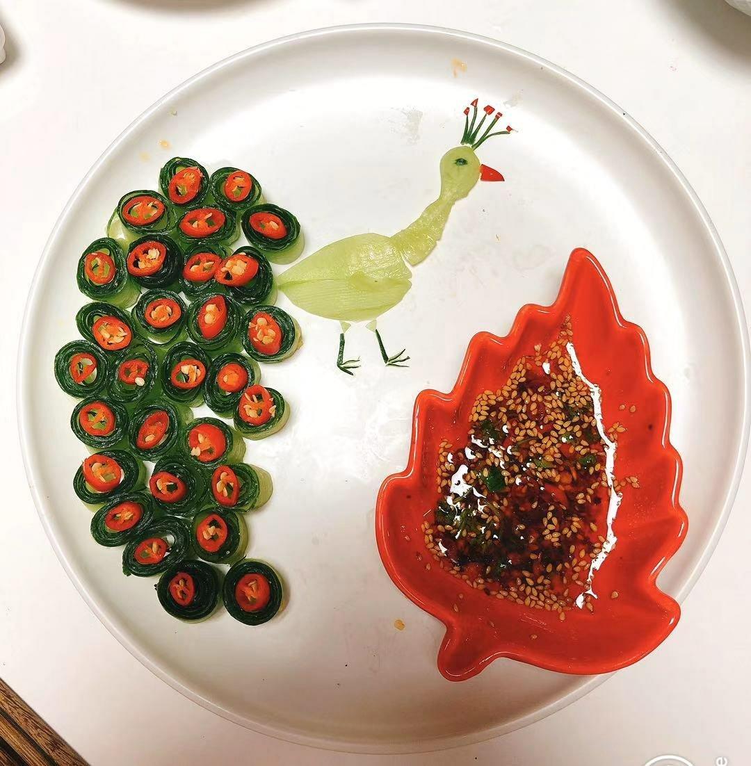 #创意菜#孔雀黄瓜卷