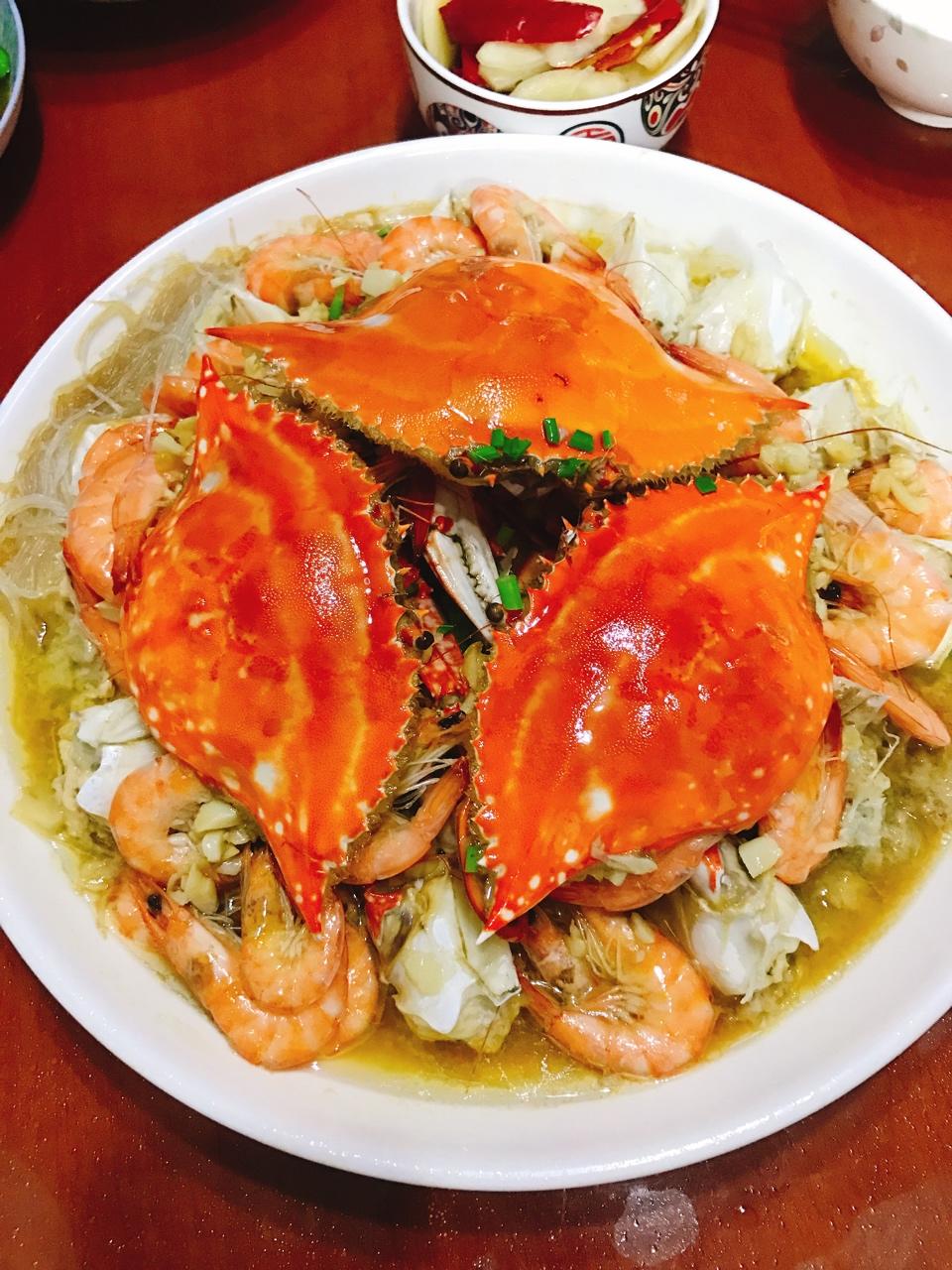 小红豆麻麻做的蒜蓉粉丝蒸蟹