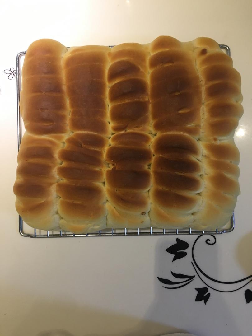 毛毛虫牛奶面包