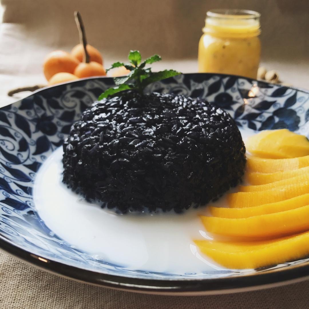 芒果乌汁糯米饭
