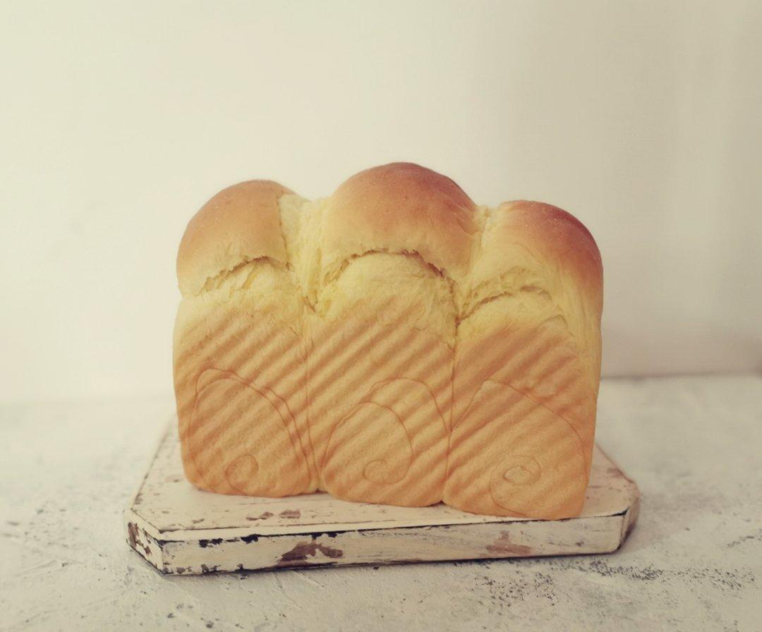 超级绵软拉丝的——牛奶南瓜吐司