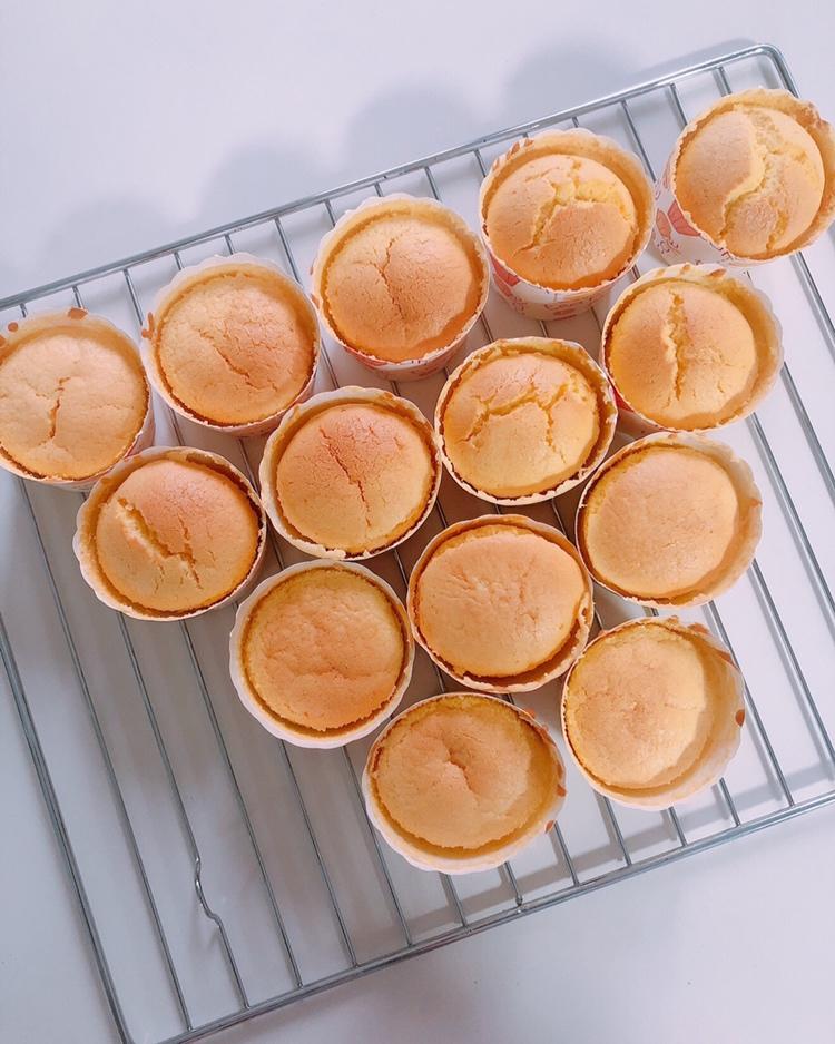 蛋香十足の海绵杯子蛋糕，伴手礼好选择。