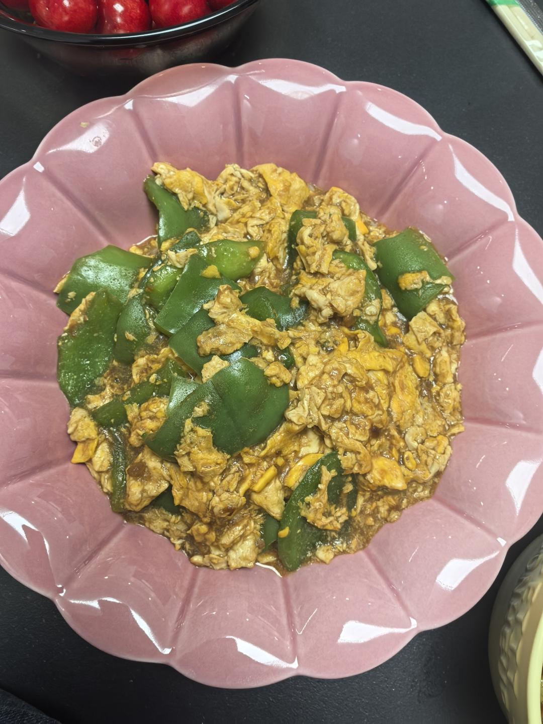 超级下饭的青椒炒鸡蛋