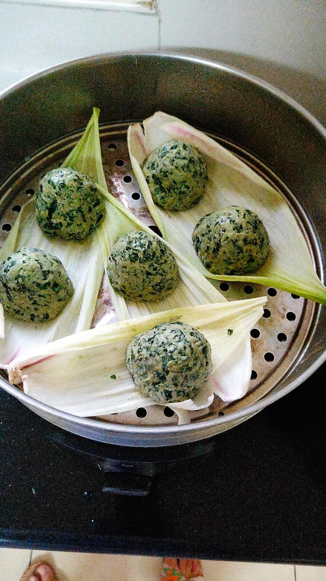 自制红薯叶窝窝头