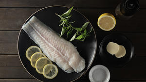 夏天的味道，好吃又健康的柠檬龙利鱼的做法 步骤1