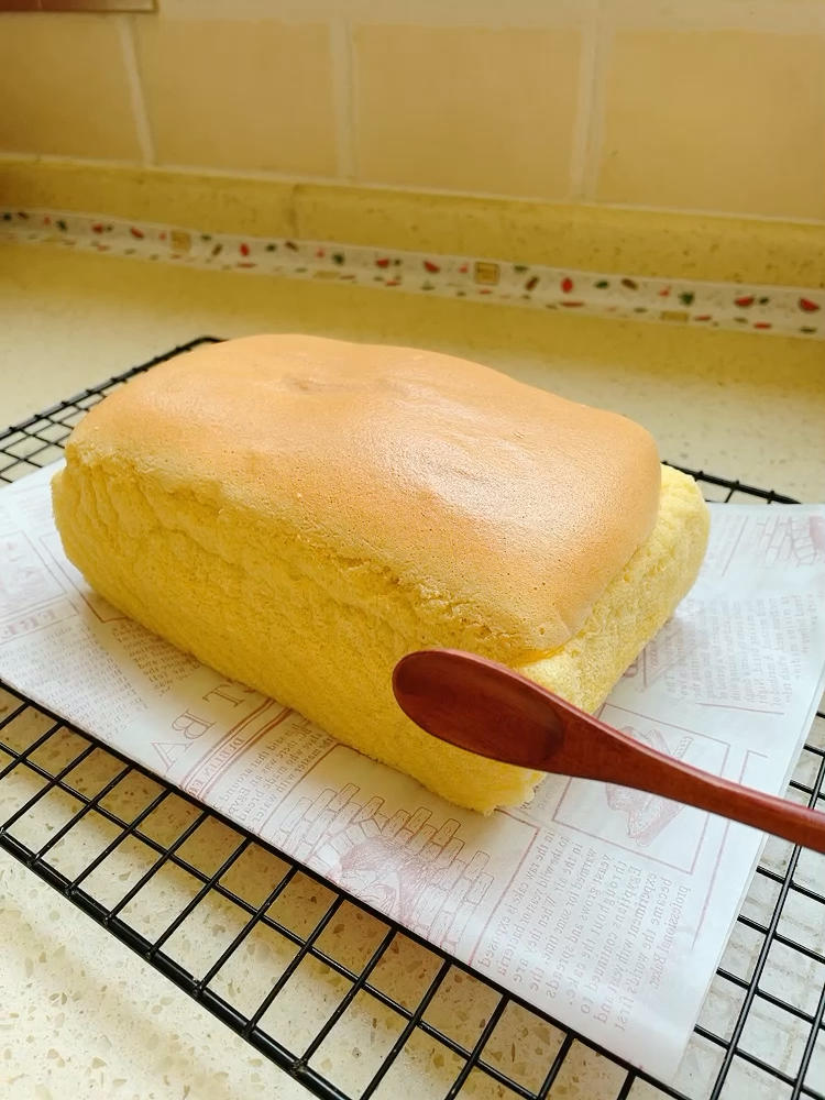 堪比柯基屁股
爆浆芝士🧀古早蛋糕