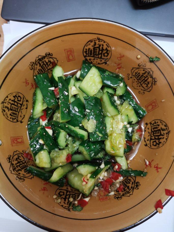 凉拌黄瓜