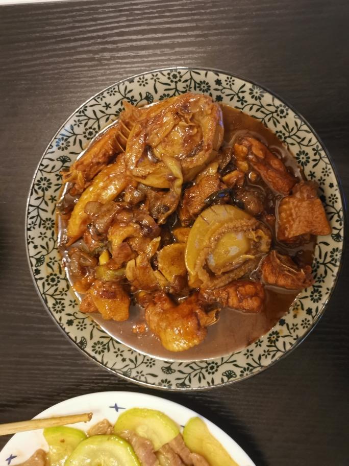 鲍鱼焖鸡