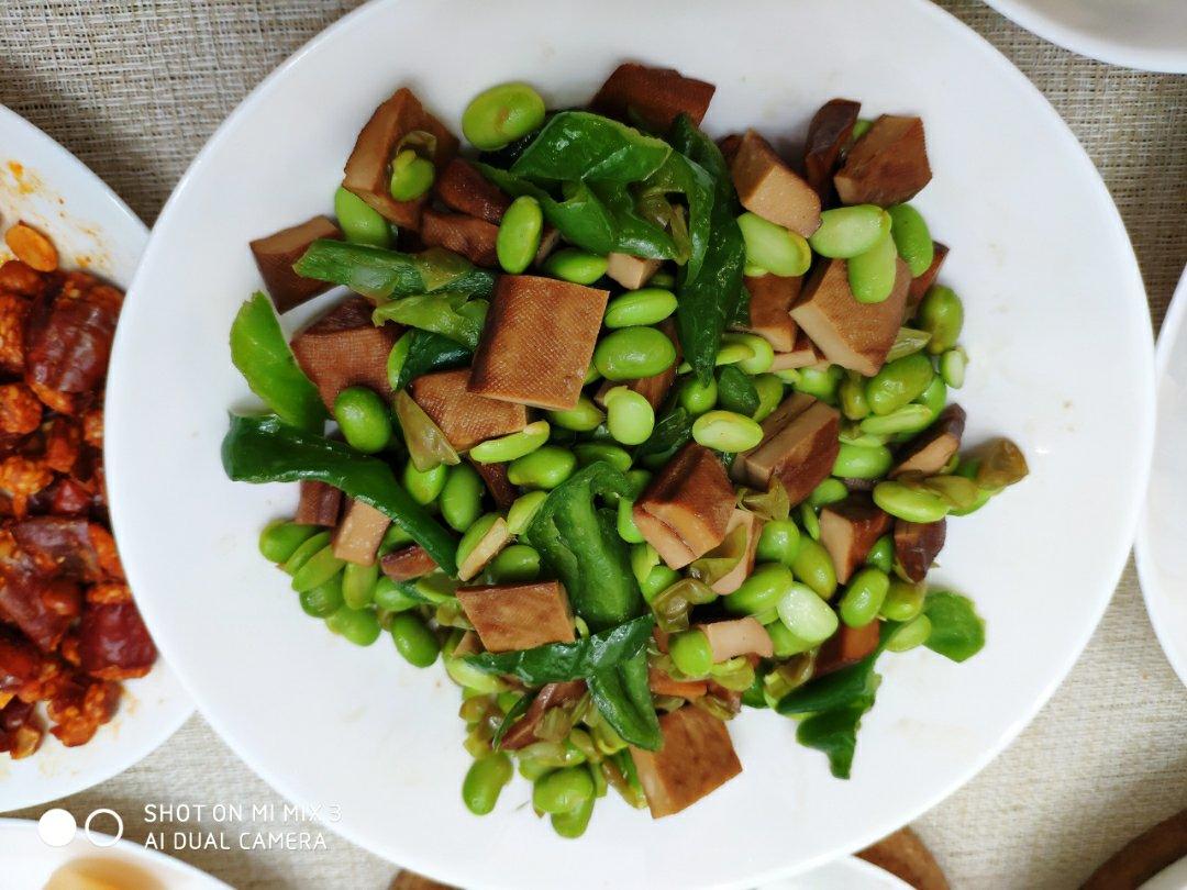 青椒毛豆炒香干