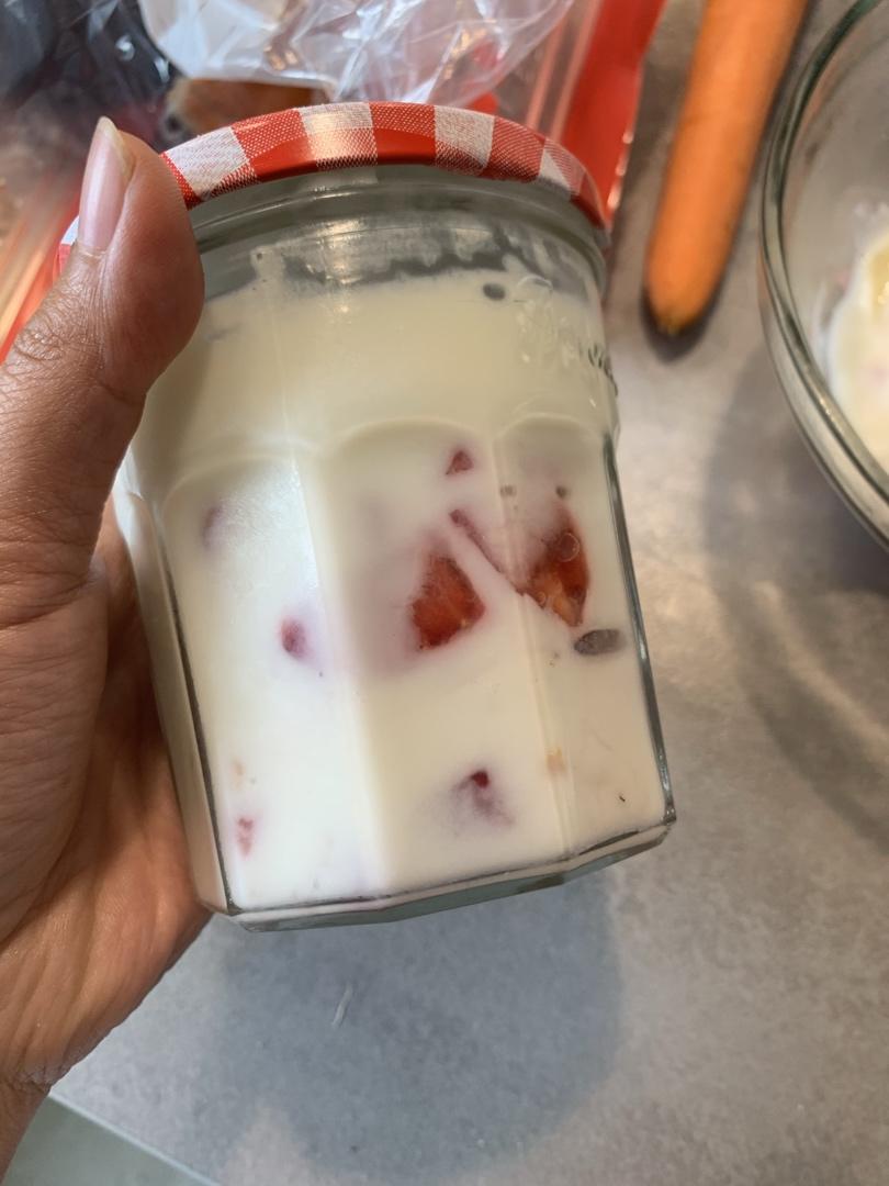 寒天草莓🍓奶冻