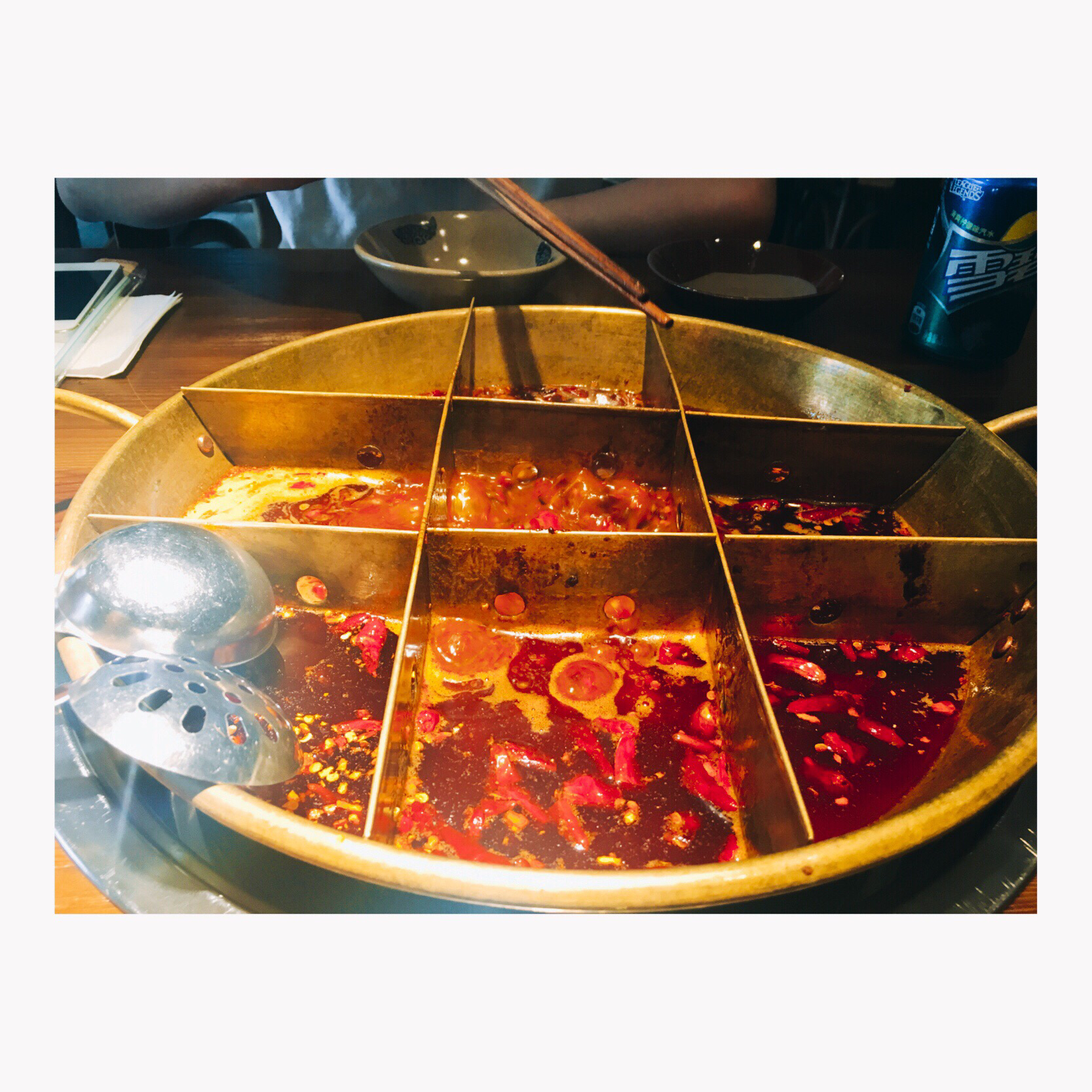 绝味川菜—重庆地道老火锅๑