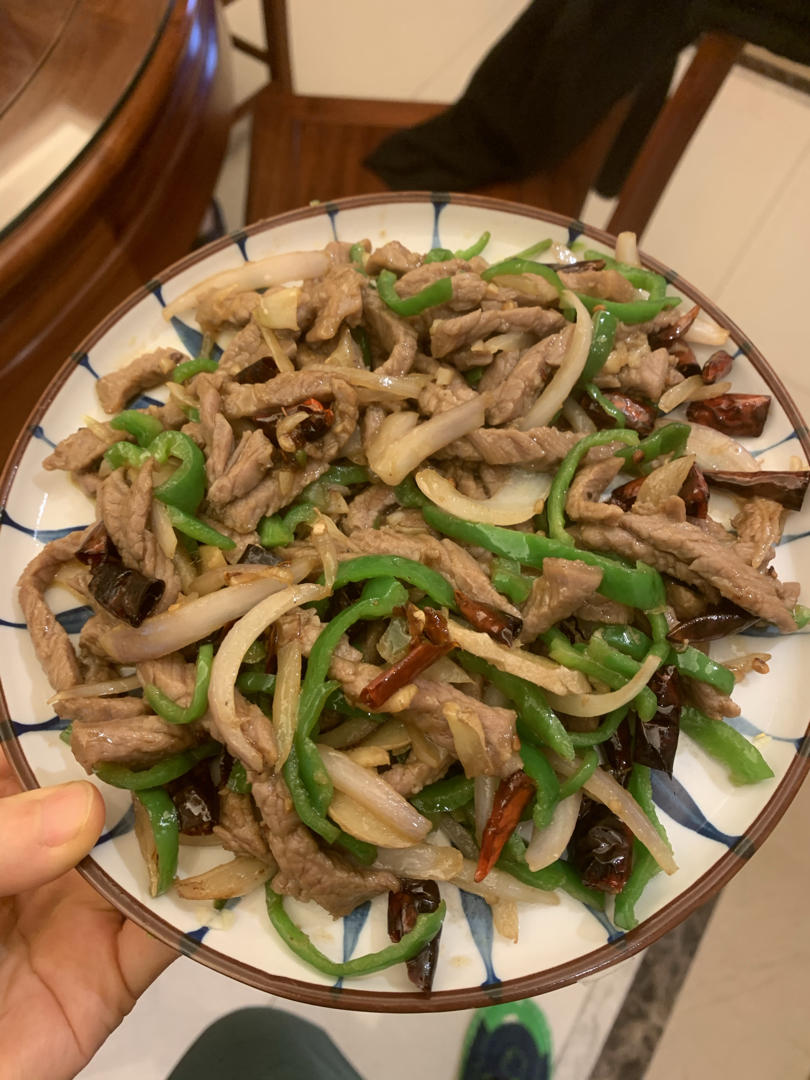 【小高姐】青椒牛肉 如何炒出嫩滑的牛肉