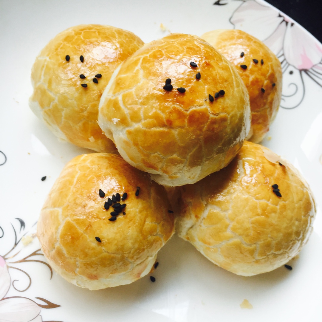 蛋黄酥