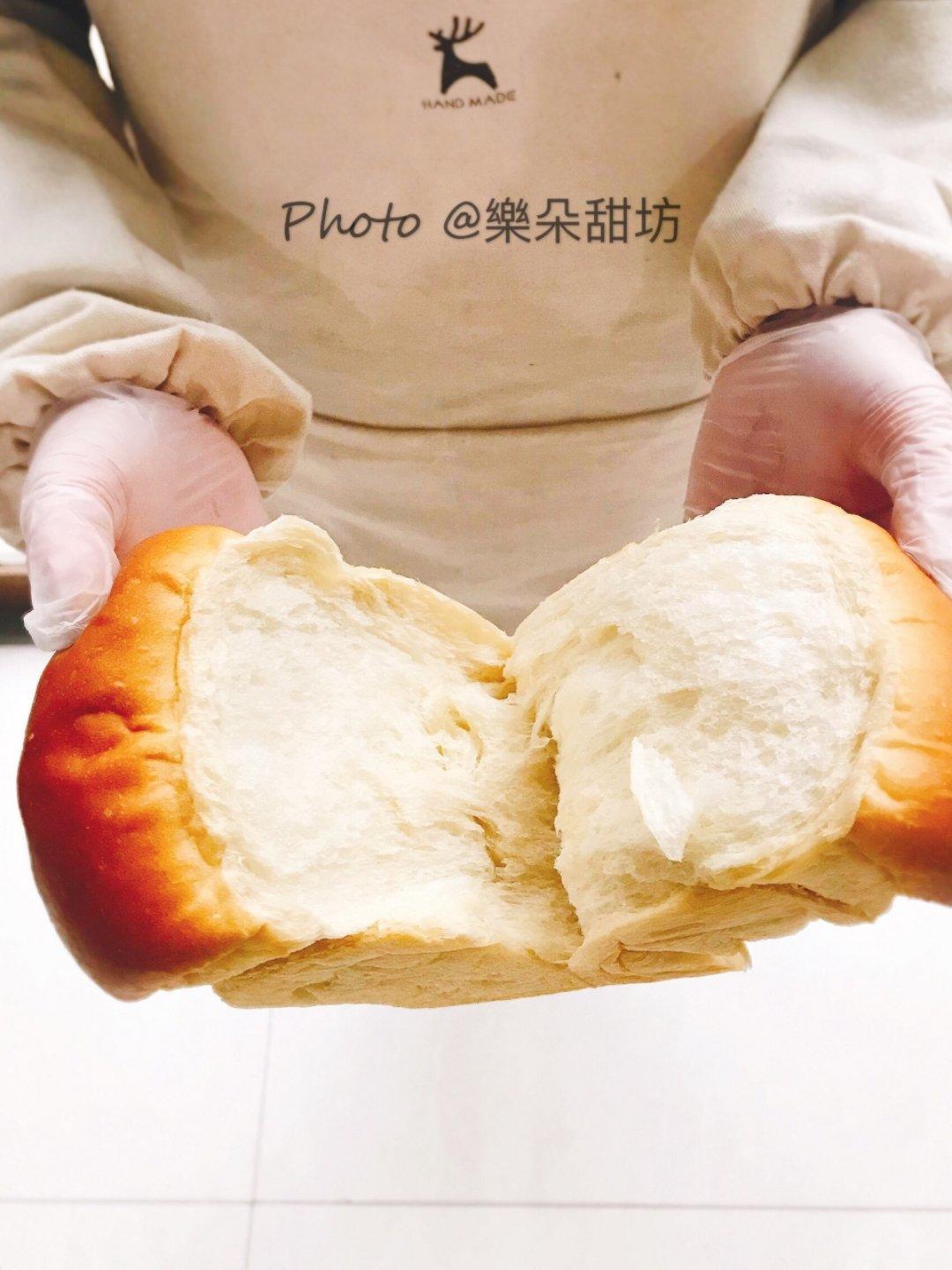 超级绵~奶白吐司
