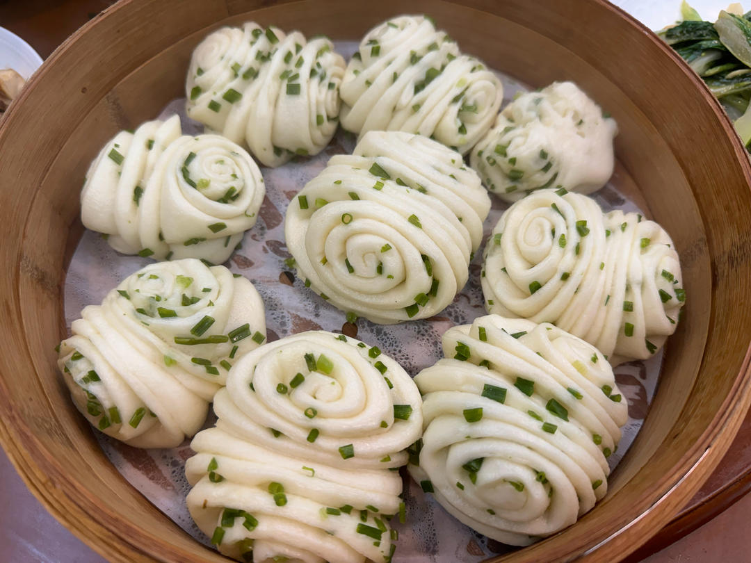 🌺椒盐葱香花卷🌺（操作简单，好吃又好看）