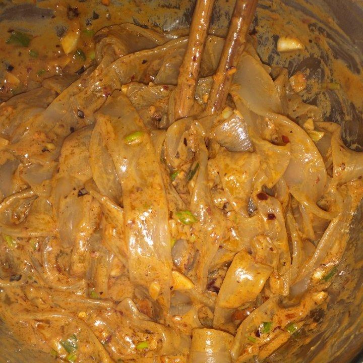 秒杀小夜市的麻酱流汁宽粉