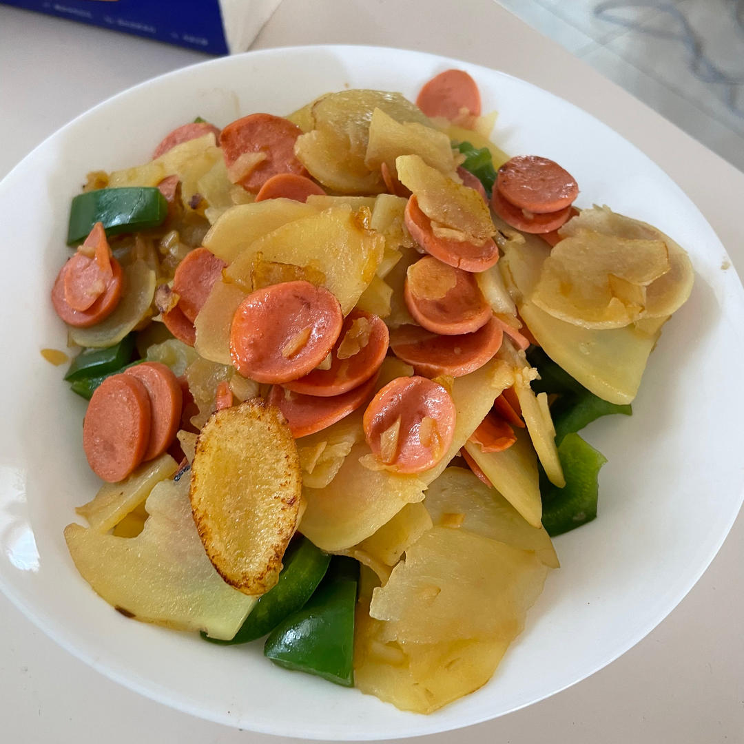 土豆片炒火腿肠