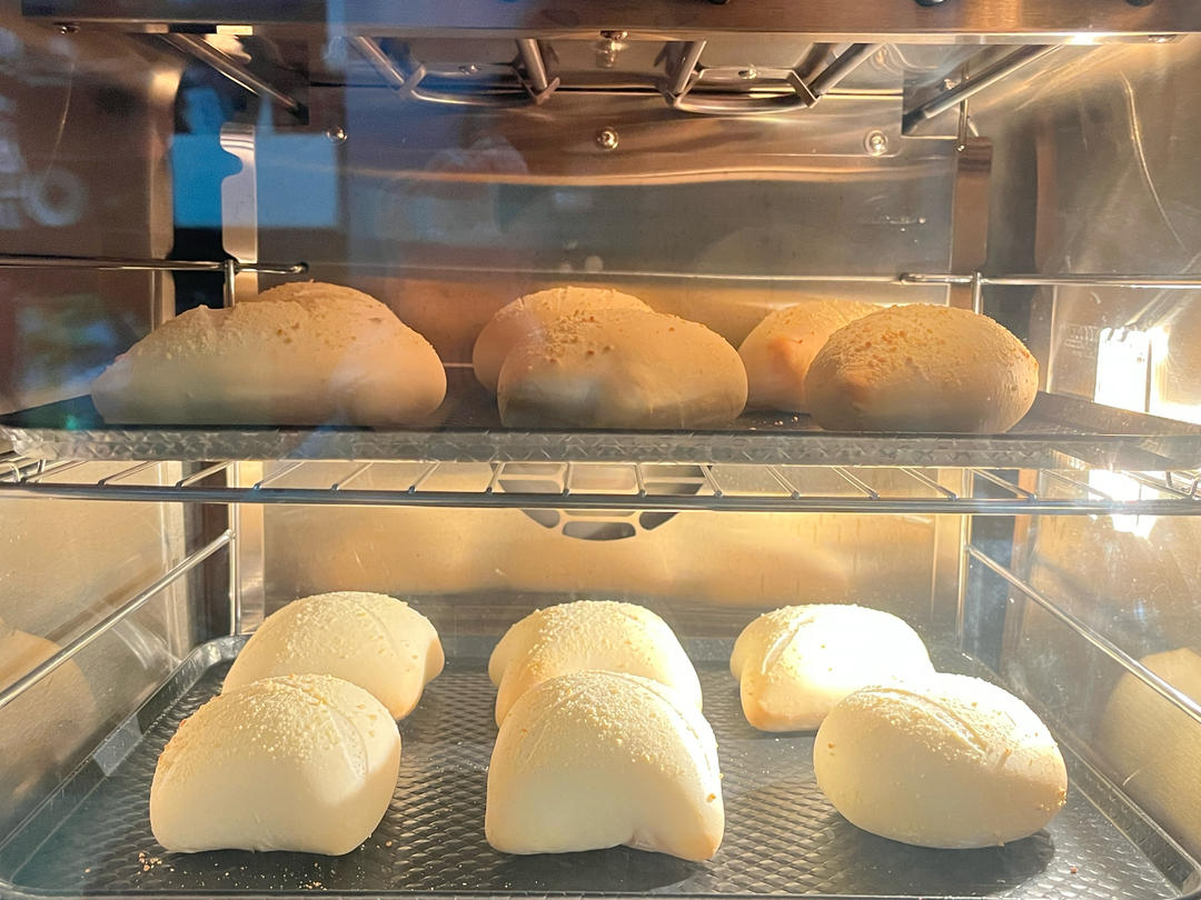 奥尔良芝士鸡肉面包