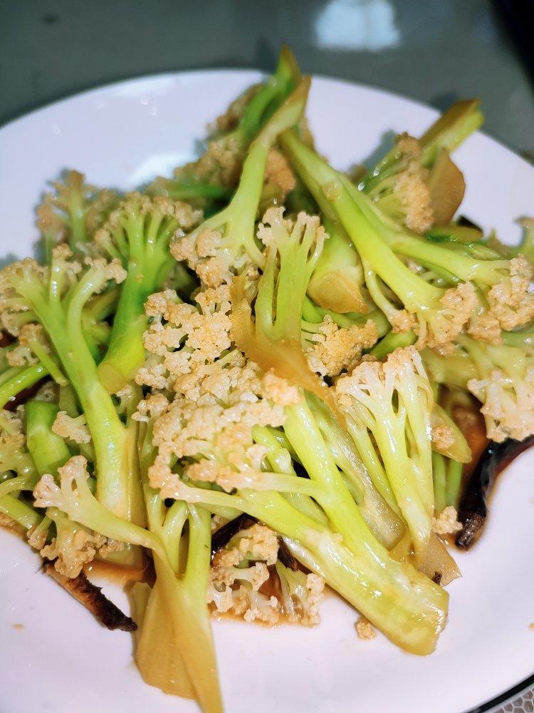 家常素炒菜花，清脆！