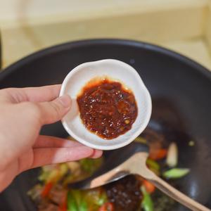 干锅花菜的做法 步骤5