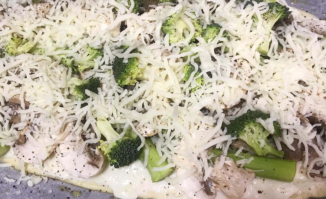 春回大地-素什锦披萨