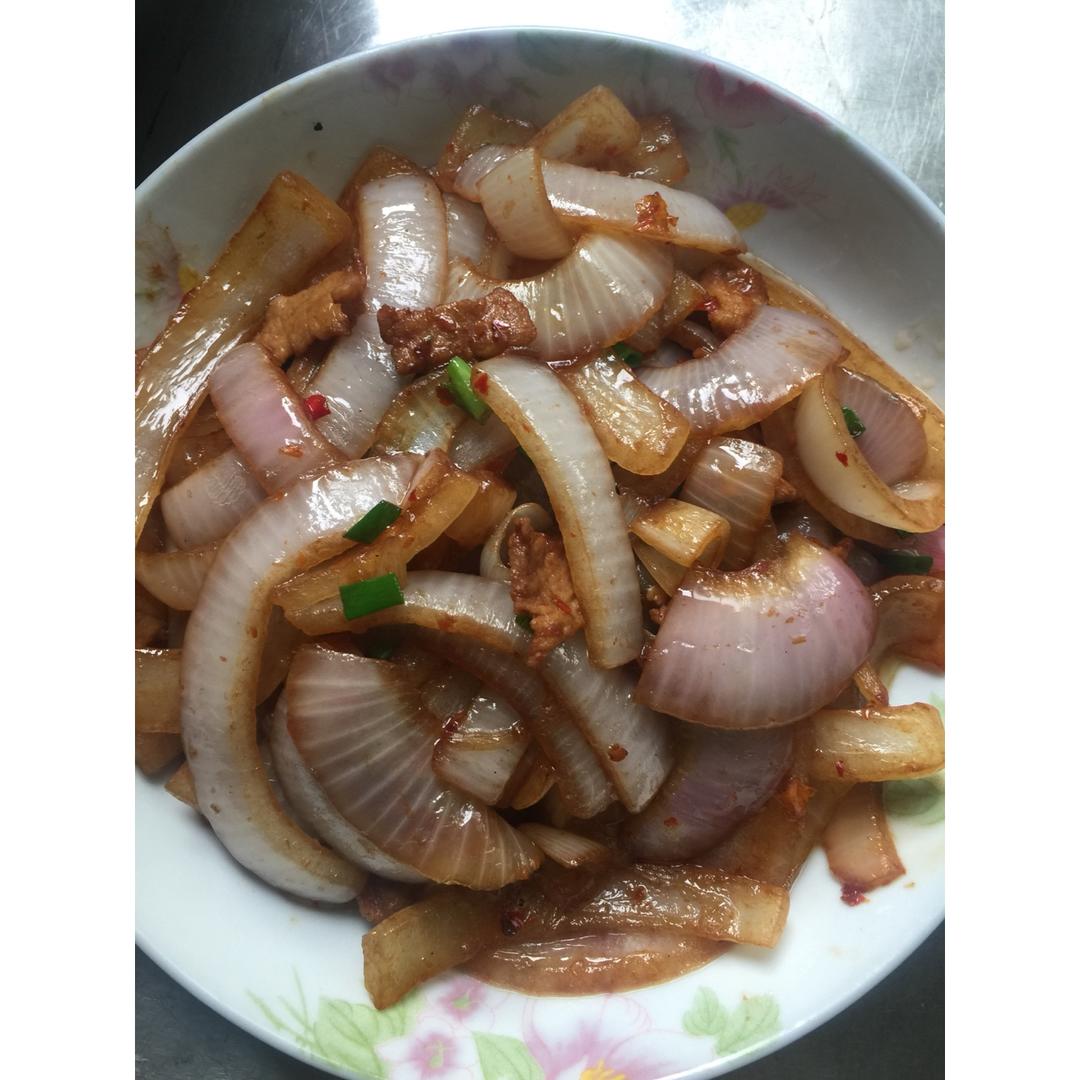 洋葱炒肉
