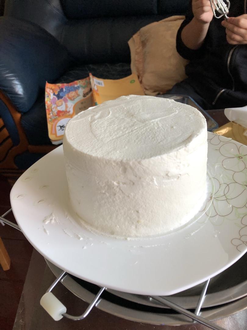 蛋糕抹面技巧（附淡奶油打发小贴士）