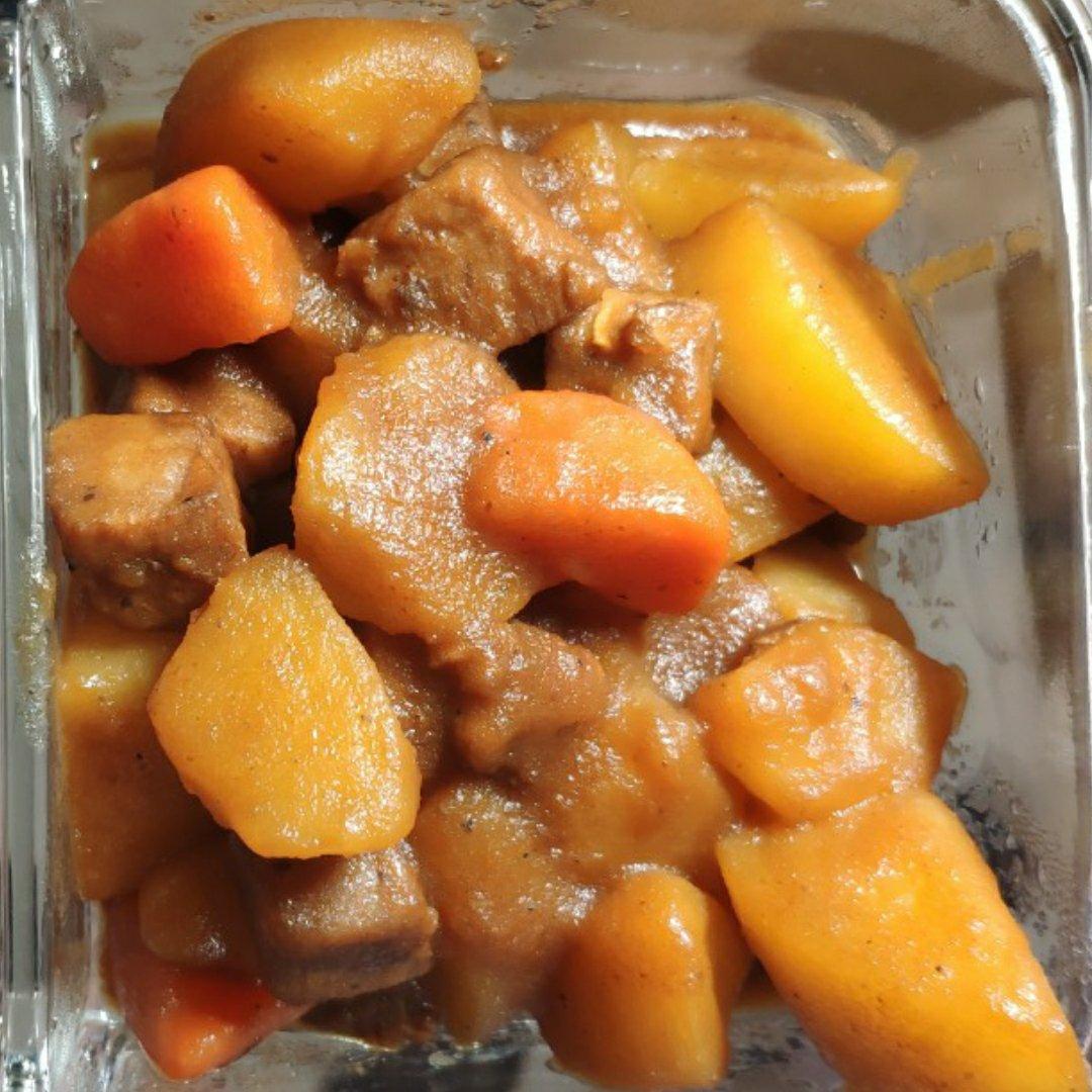 牛肉炖土豆