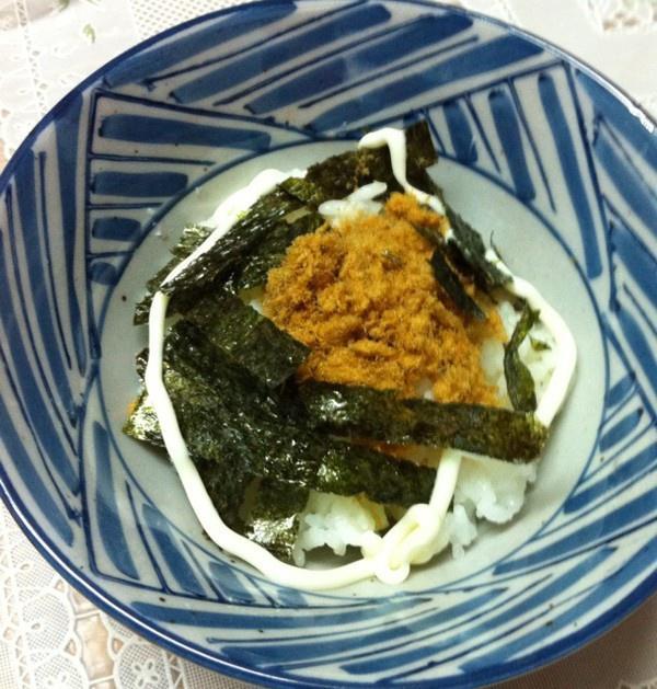肉松海苔拌饭的做法