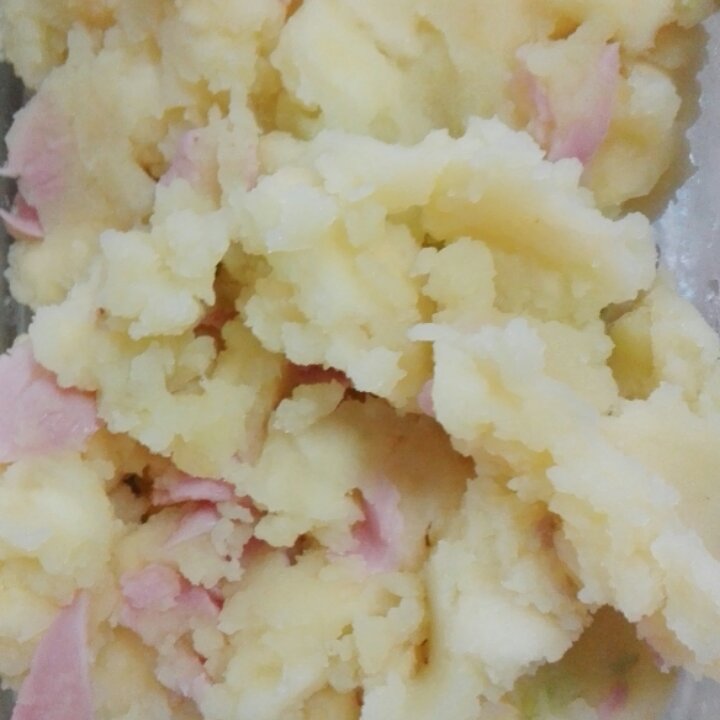 适合夏天的清爽的土豆苹果沙拉