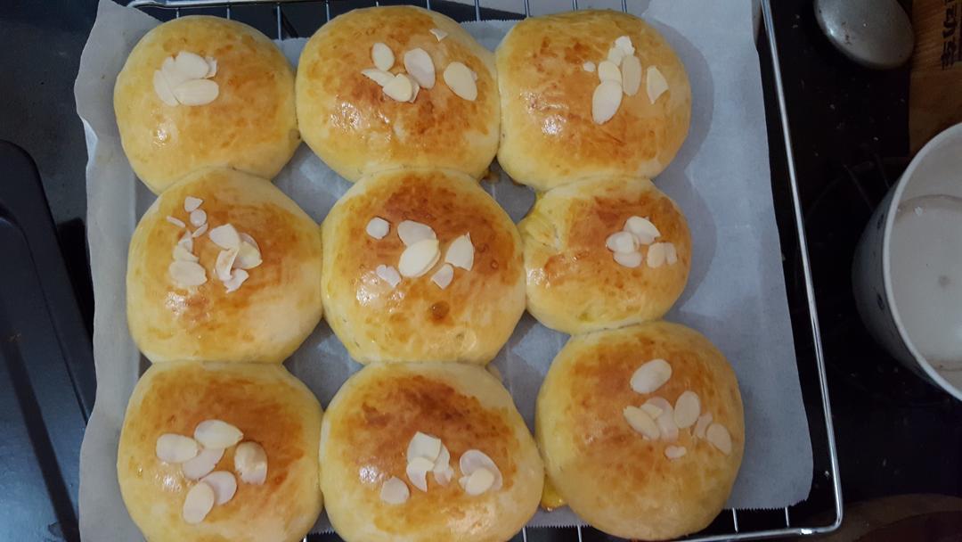 超软拉丝酸奶小餐包（消耗淡奶油大法）