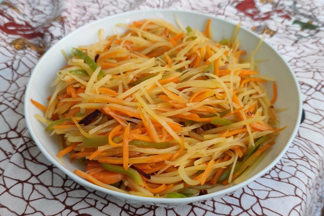 酸辣土豆丝的家常做法 超级下饭