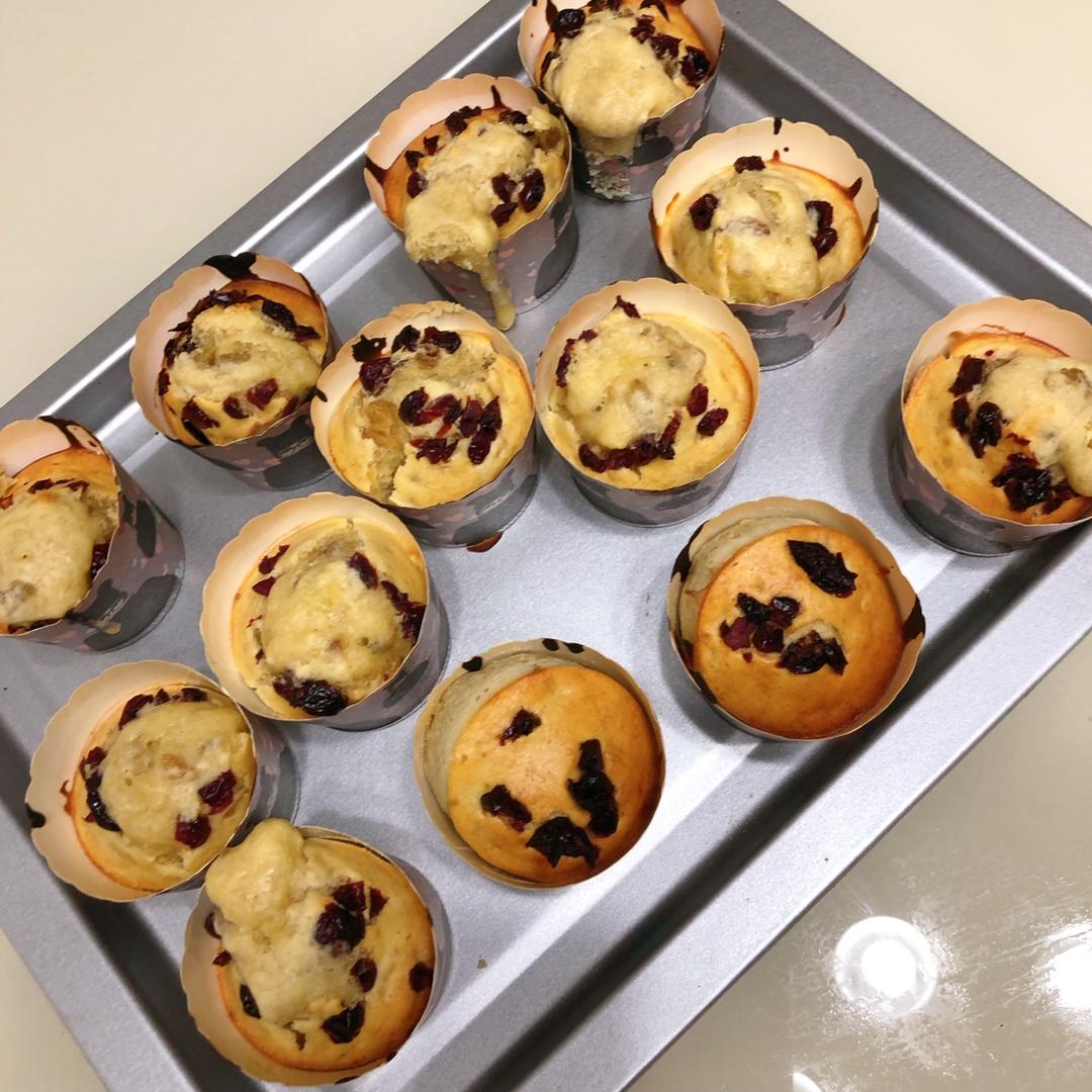 少女心的香蕉蔓越莓玛芬