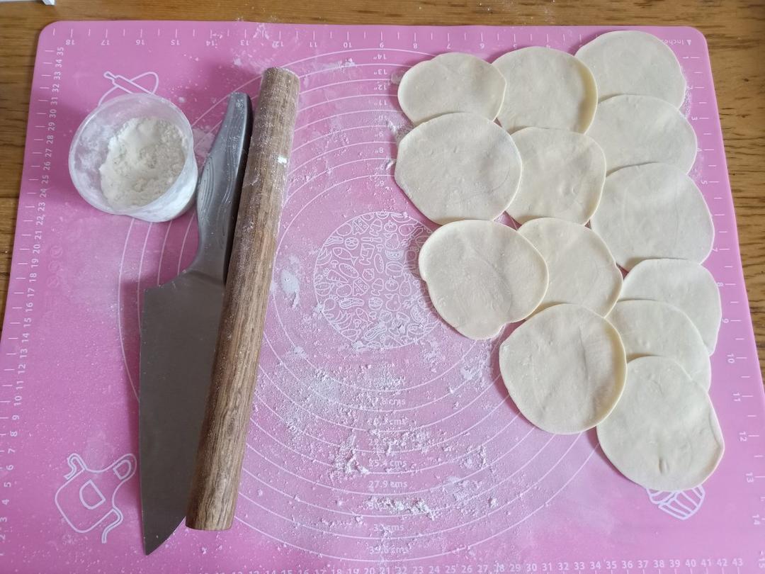 【免揉】皮薄筋道冻后不破的饺子皮