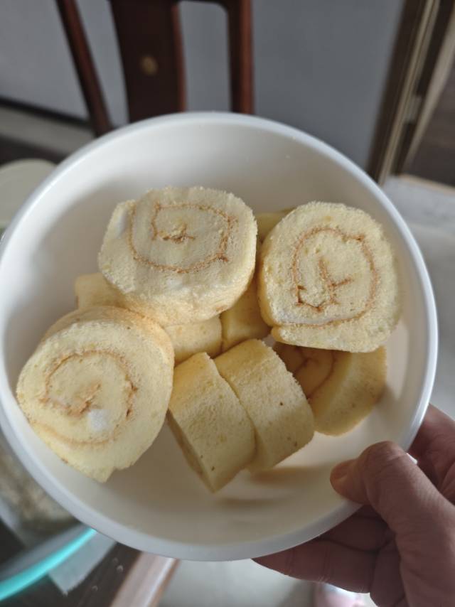 原味蛋糕卷