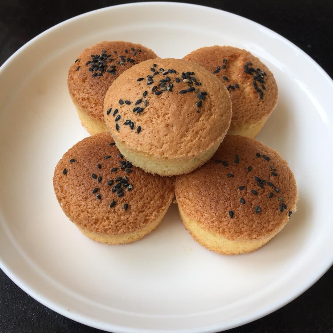 爱米兰的香做的无水无油老式脆皮蛋糕