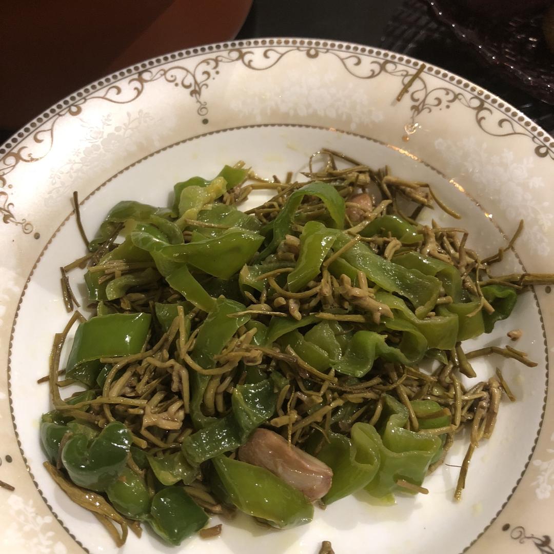 君君__斌斌做的菱角菜