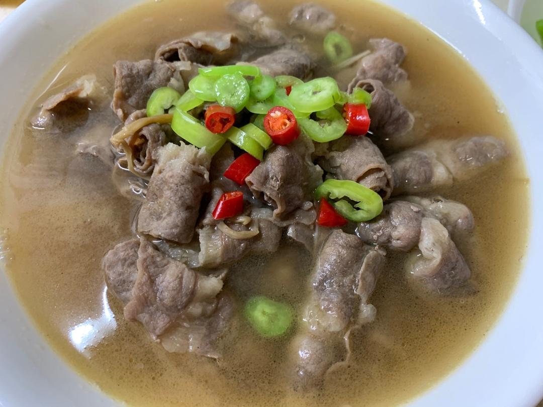 酸汤肥牛